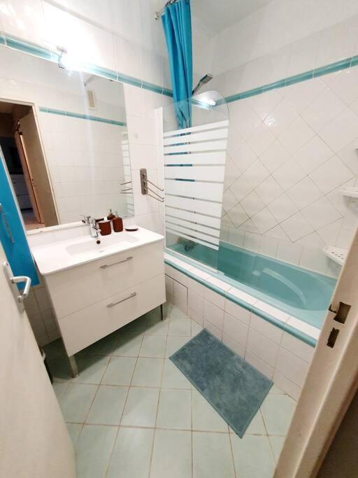 Appartement Avec 3 Chambres 80M2 Plein Sud Маринян Екстериор снимка